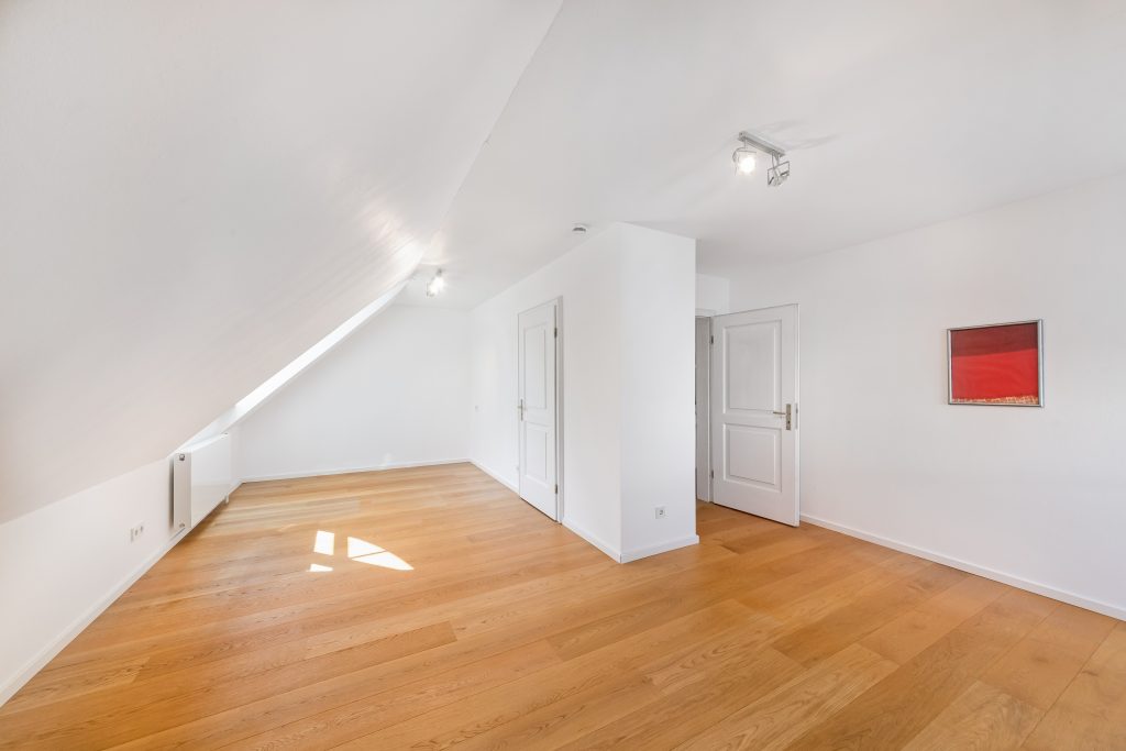 Wandl.Immobilien Matthias Wandl Immobilienmakler München Zum Verkauf: Exklusive Doppelhaushälfte in Gräfelfing München