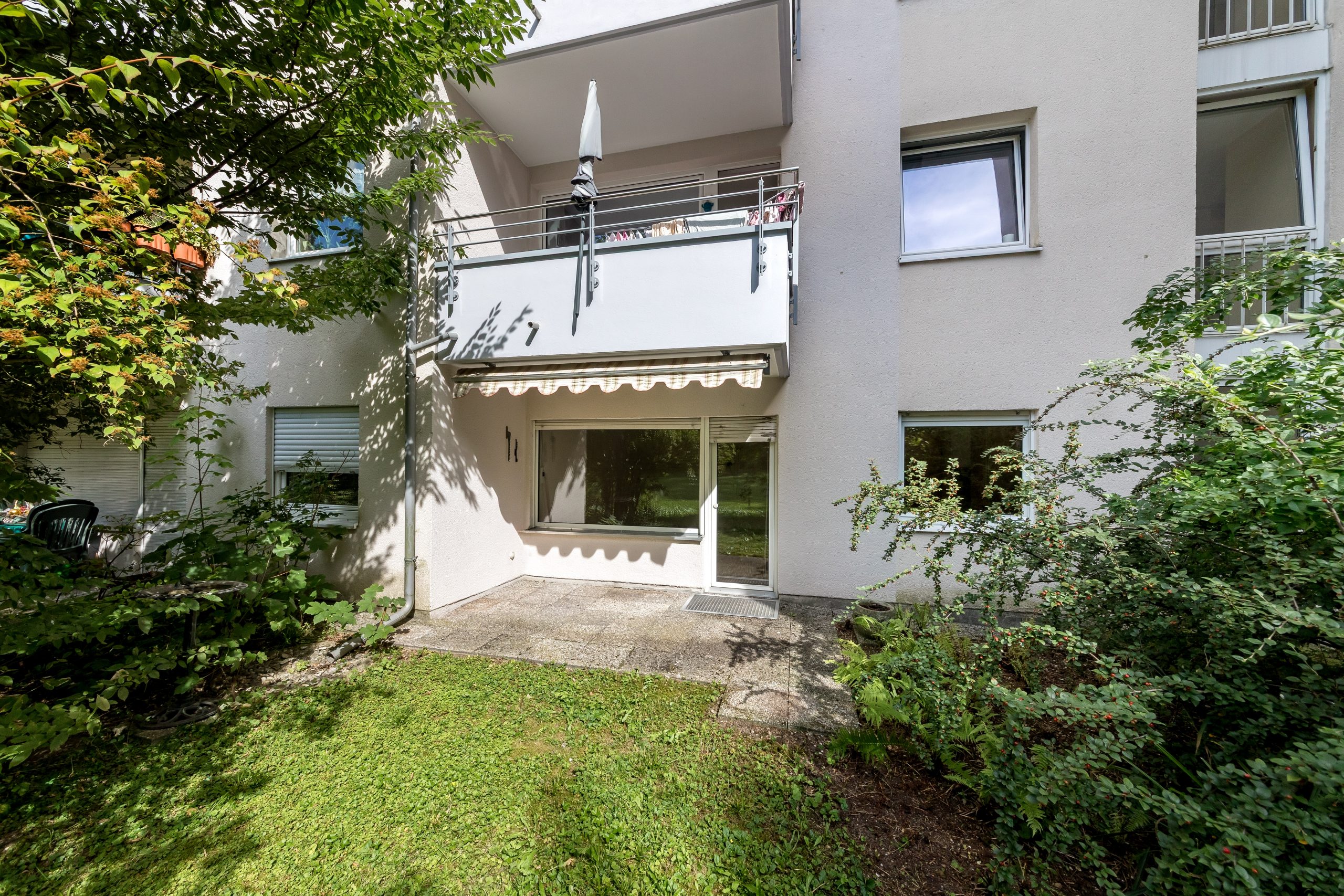 Wandl.Immobilien Matthias Wandl Immobilienmakler München Zum Verkauf: Erdgeschosswohnung mit Garten in München-Fürstenried