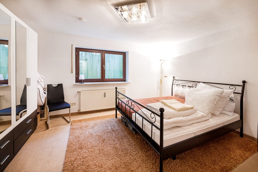 Wandl.Immobilien Matthias Wandl Immobilienmakler München zum Verkauf Erdgeschoss-Wohnung mit Apartment in München