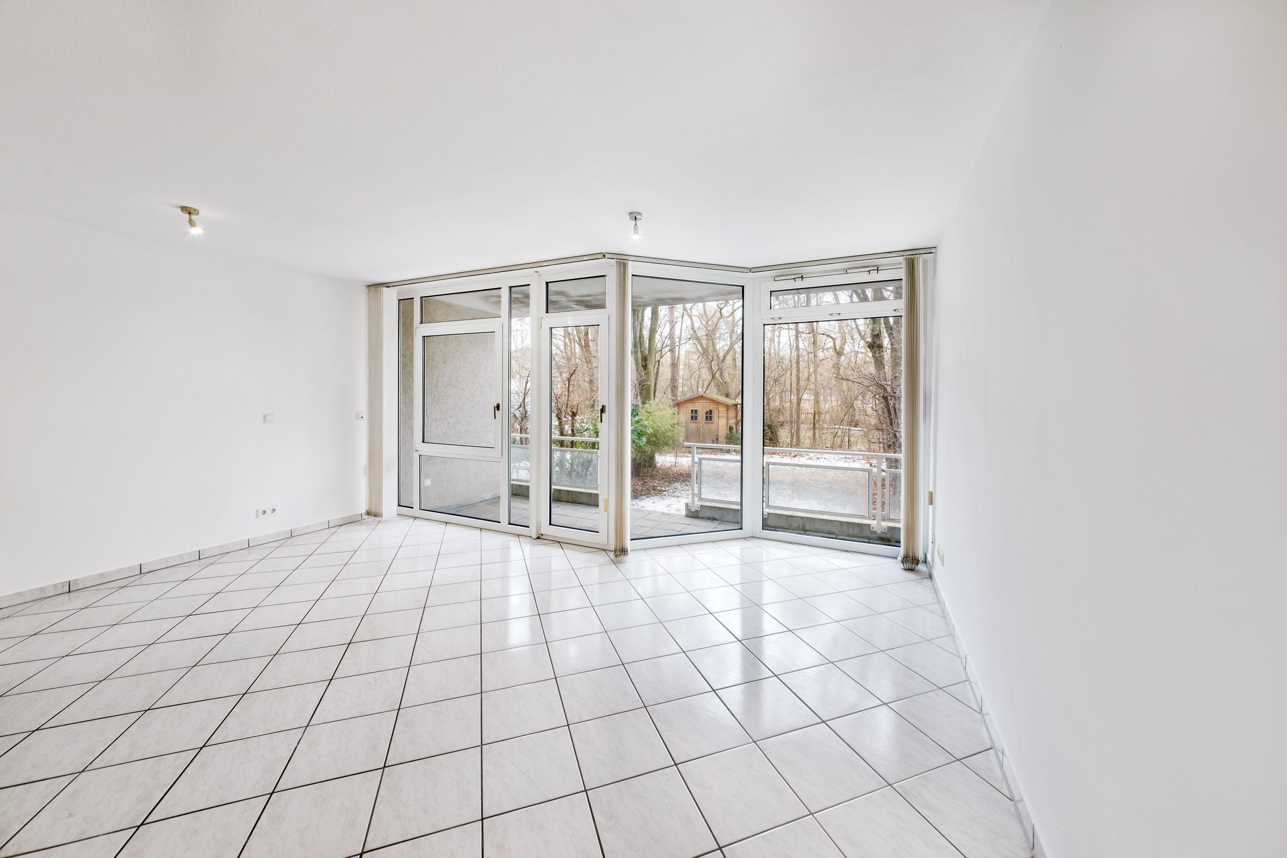 Wandl.Immobilien Matthias Wandl Immobilienmakler München zum Verkauf 1-Zimmer-Wohnung mit großem Garten in München-Forstenried