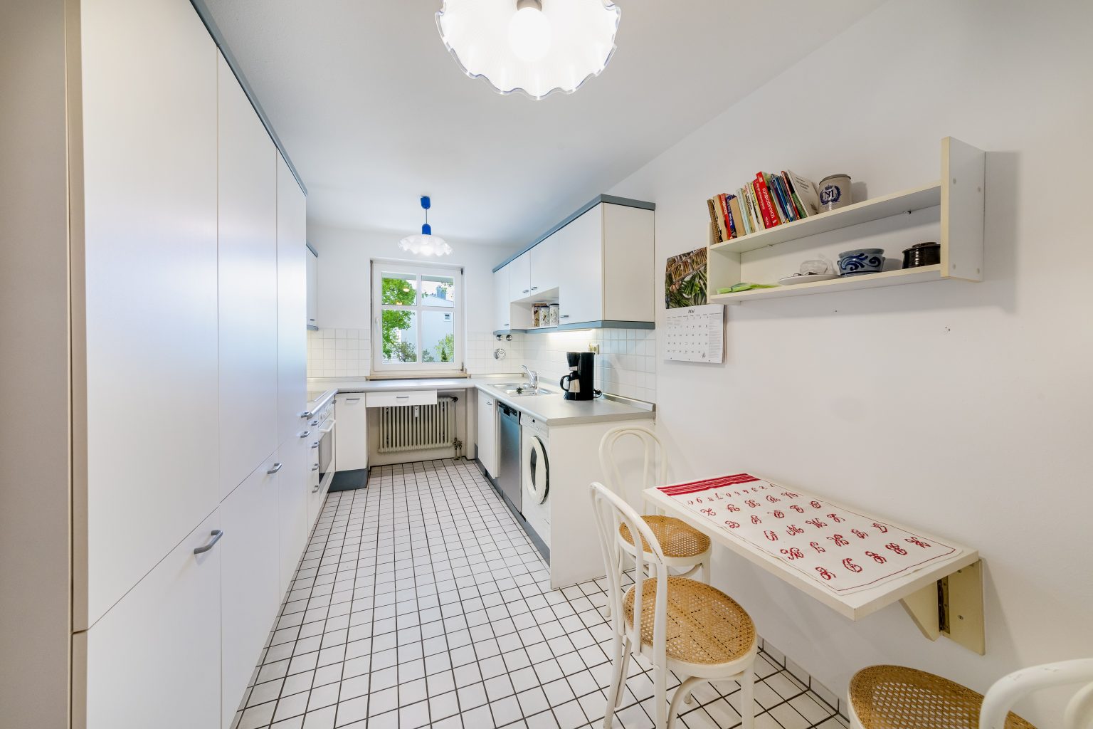 Wandl.Immobilien Matthias Wandl Immobilienmakler München Zum Verkauf: WG-geeignete 4-Zimmer-Wohnung in Pasing