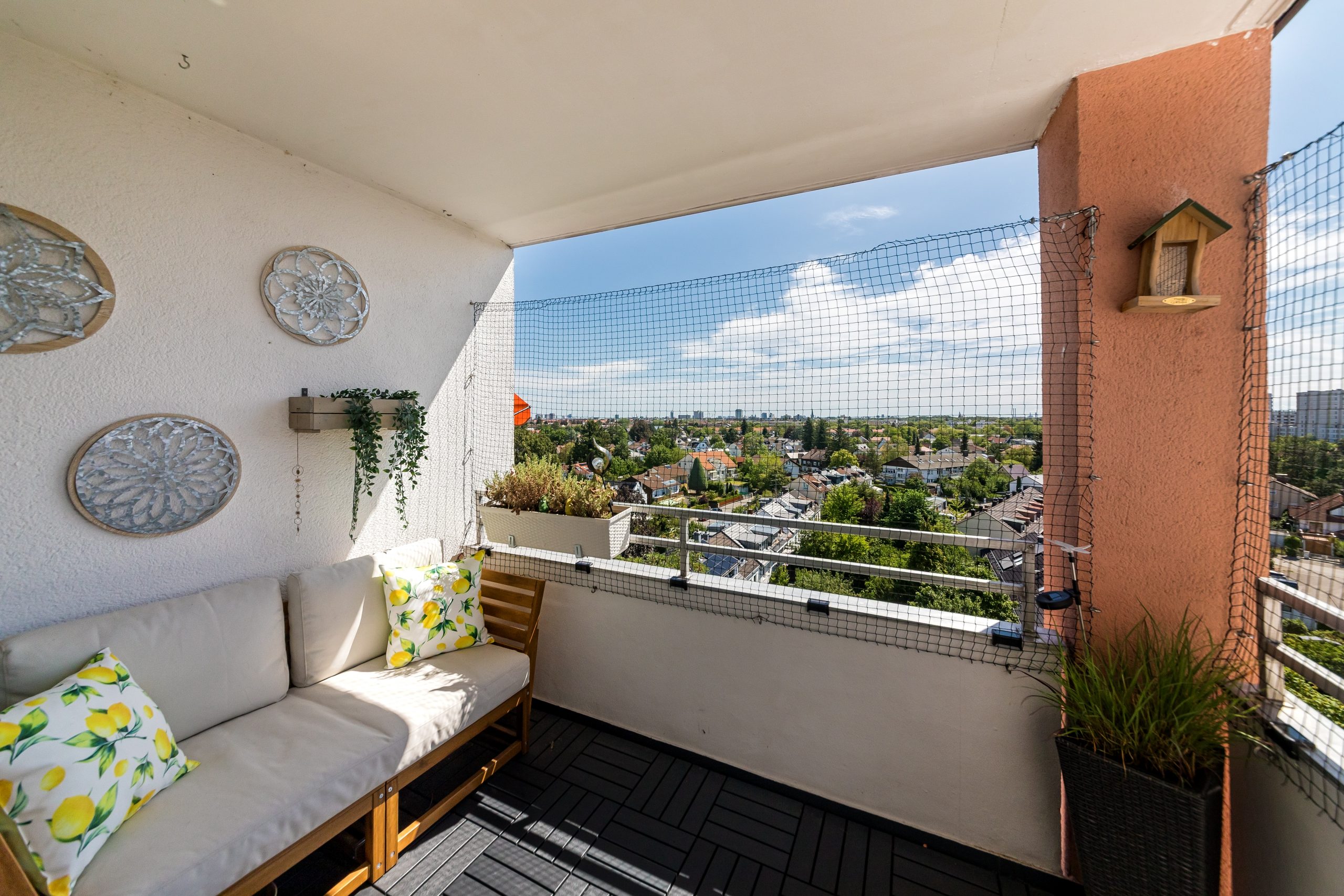 Wandl.Immobilien Matthias Wandl Immobilienmakler München Zum Verkauf: 2,5-Zimmer-Wohnung mit Loggia, Fernblick und Alpenblick in München-Kleinhadern