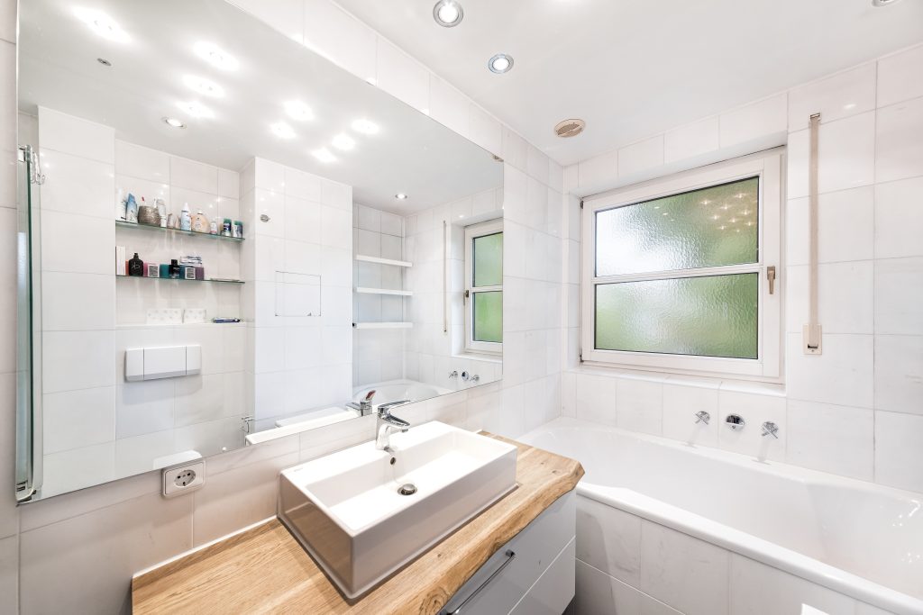 Wandl.Immobilien Matthias Wandl Immobilienmakler München Zum Verkauf: bezugsfreie und möblierte 2-Zimmer-Wohnung in München-Hadern