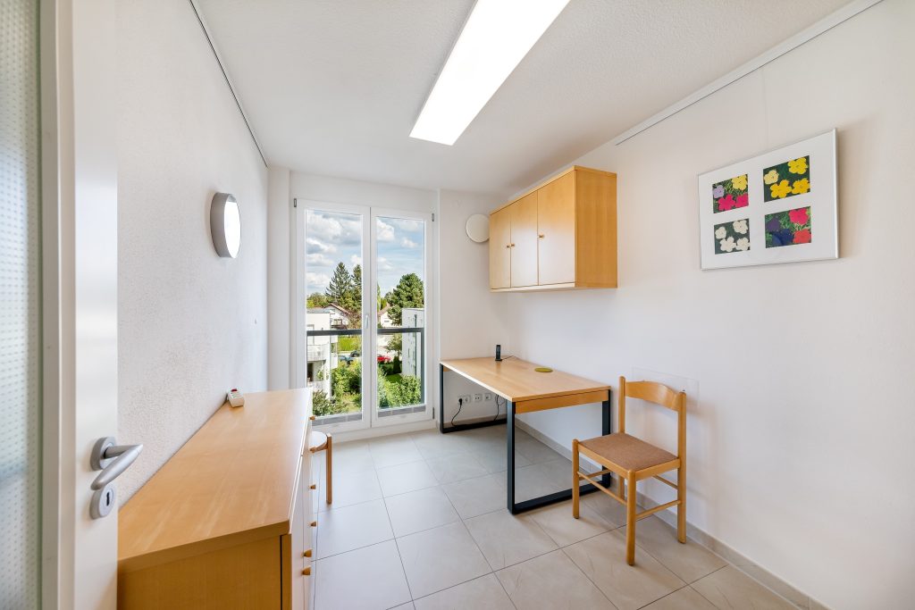 Wandl.Immobilien Matthias Wandl Immobilienmakler München Zum Verkauf: bezugsfreie 3-Zimmer-Wohnung mit Loggia in München-Großhadern